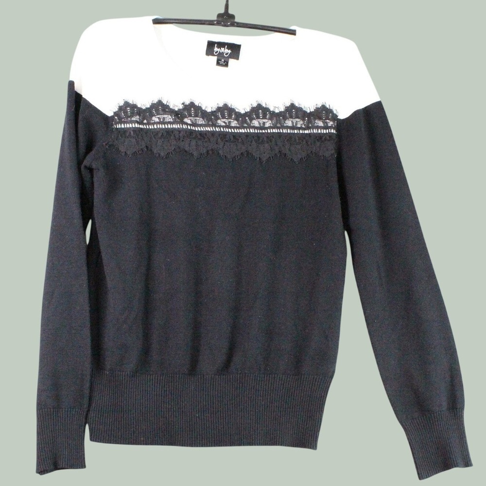By & By Colorblock Lace Sweater Medium Black White Minimalist Preppy 1090V6X